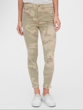 GAP Skinny Camo Jeans in Sage and Khaki